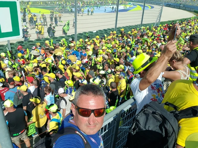 Stadionban Szurkolás Élménye A Valóságban